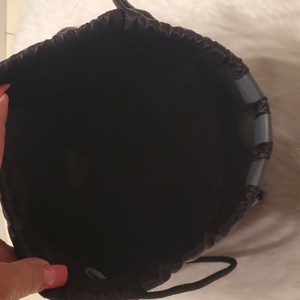 Adidas Nylon Drawstring Sackpack With Insulated W… - image 3